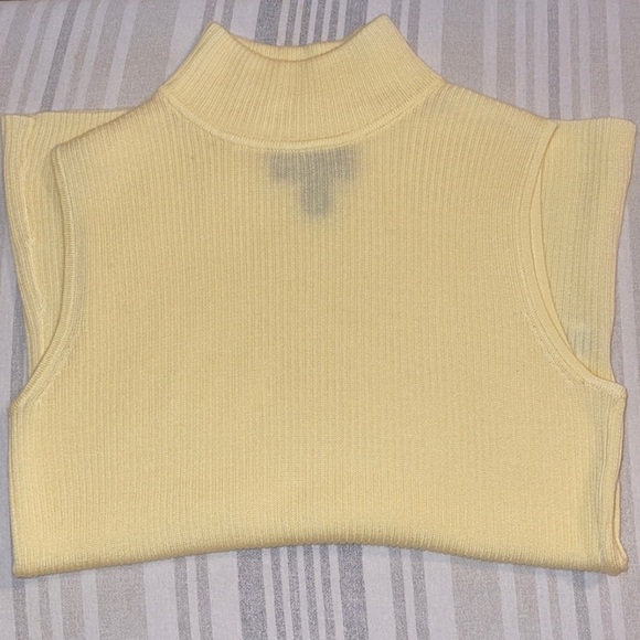 Dana Buchman Pale yellow ribbed sleeveless mock neck sweater Sz. S - Picture 13 of 13